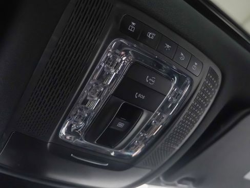 Used 2020 Mercedes-Benz GLE 350 4MATIC image 28