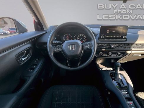 Used 2024 Honda HR-V LX image 5