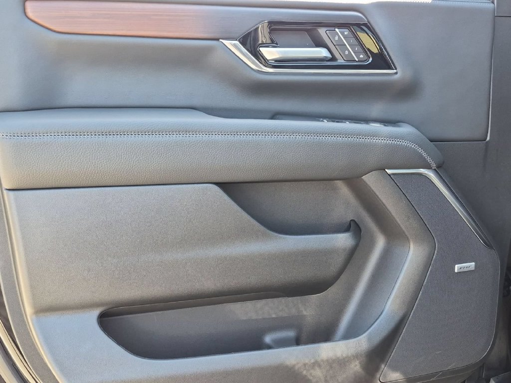 New 2027 GMC Yukon Denali w/ Sun & Power Step Package AWD/4WD image 22
