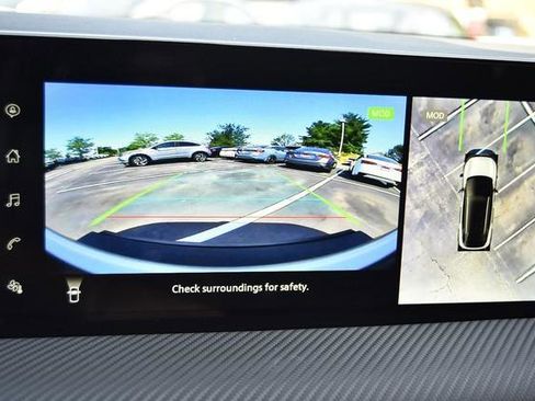 New 2025 Nissan Kicks SR image 15