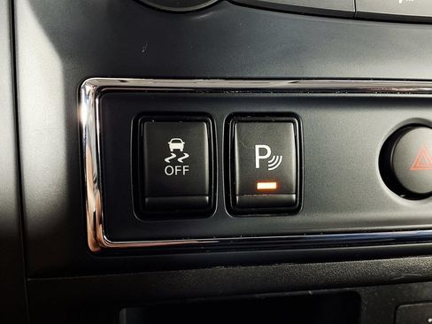 Used 2023 Nissan Titan SV RWD image 21