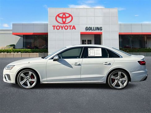 Used 2021 Audi S4 Premium Plus w/ Premium Plus Package image 2