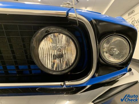 Used 2010 Ford Mustang GT image 33