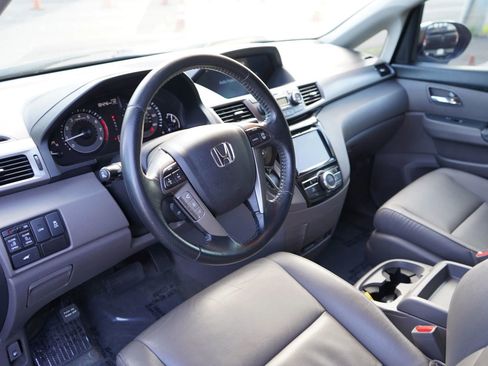 Used 2017 Honda Odyssey EX-L image 8