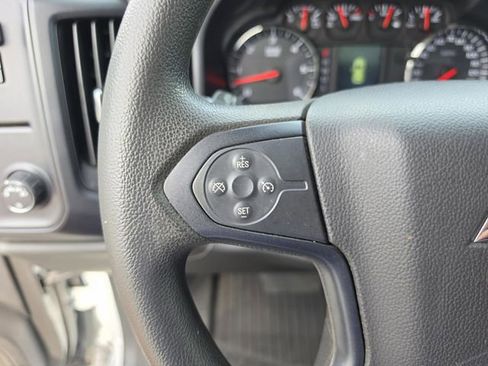 Used 2018 Chevrolet Silverado 1500 Custom w/ Custom Value Package RWD image 28