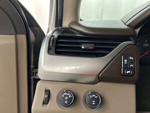 Used 2019 Chevrolet Tahoe Premier image 11