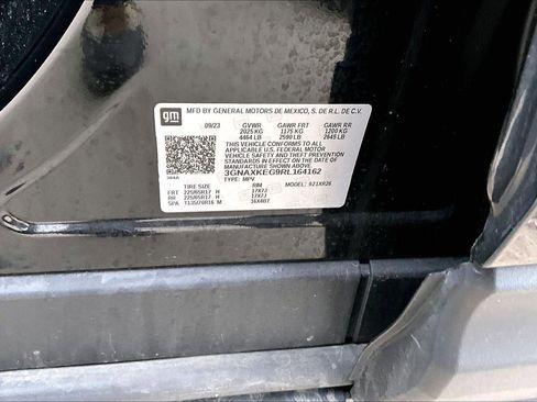 Used 2024 Chevrolet Equinox LT w/ LPO, Floor Liner Package FWD image 4