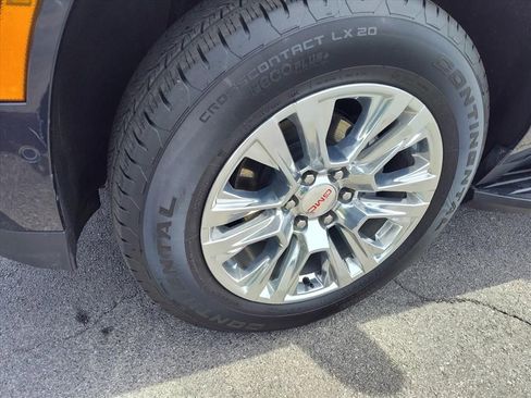Used 2025 GMC Yukon Denali AWD/4WD image 10