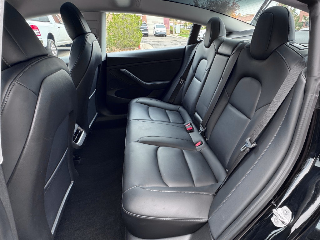 Used 2021 Tesla Model 3 Long Range AWD/4WD image 34