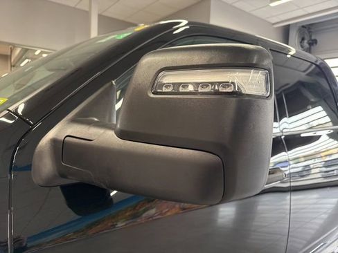 Used 2024 RAM 2500 Big Horn AWD/4WD image 15