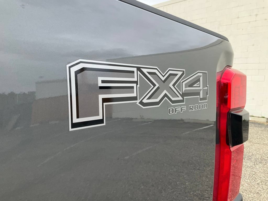 New 2026 Ford F250 Lariat w/ Black Appearance Package AWD/4WD image 19