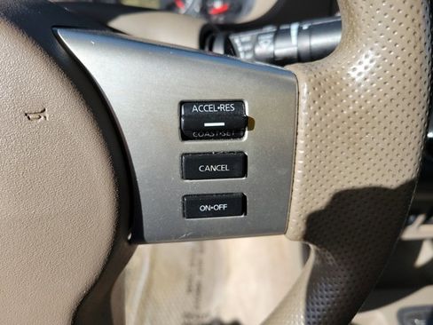 Used 2014 Nissan Frontier SV image 22