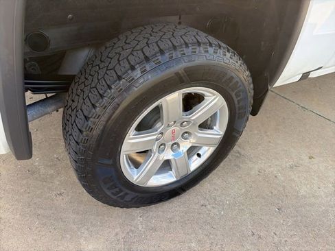 Used 2017 GMC Sierra 1500 SLT w/ Suspension Package, Off-Road image 10