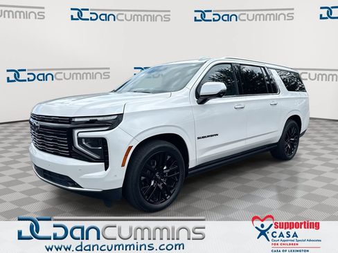 Used 2025 Chevrolet Suburban High Country AWD/4WD image 1