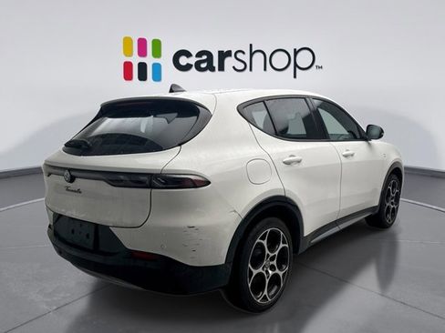 Used 2024 Alfa Romeo Tonale Ti w/ Premium Interior Package AWD/4WD image 5
