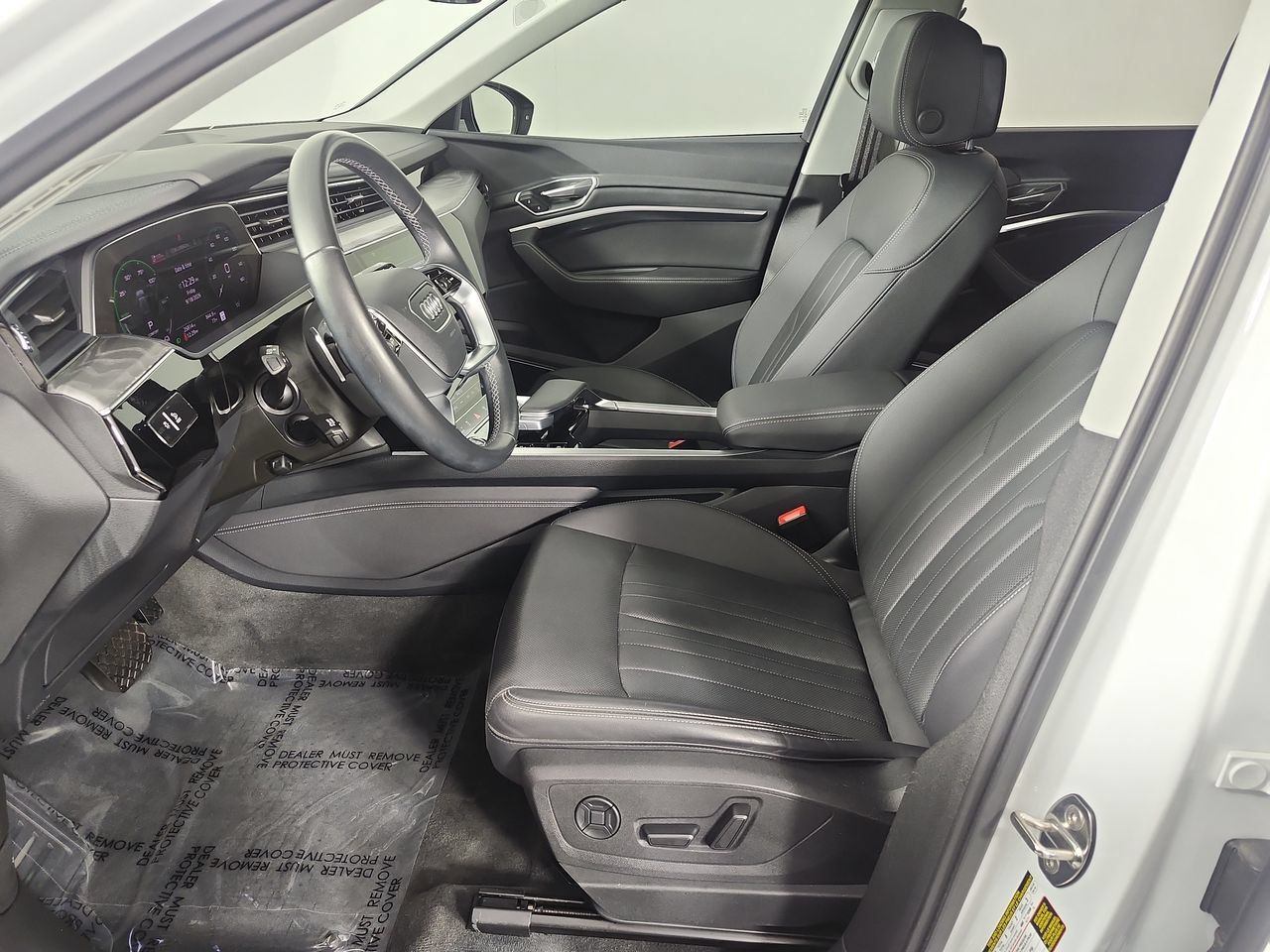 Used 2024 Audi Q8 e-tron Premium Plus w/ Premium Plus Package AWD/4WD image 27