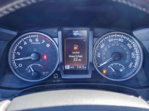 Used 2023 Toyota Tacoma TRD Off-Road image 23