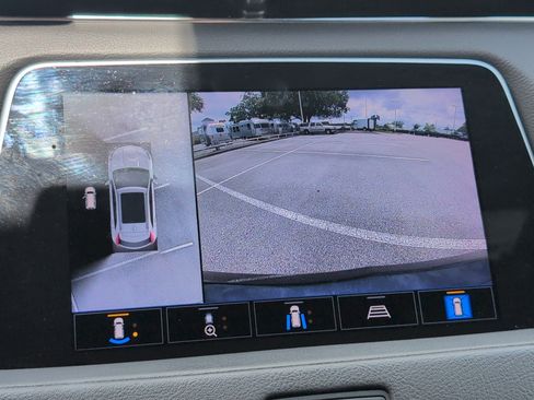 Certified 2022 Cadillac XT4 Sport w/ Enhanced Visibility Package FWD image 20