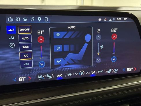 Used 2025 Chevrolet Tahoe Premier AWD/4WD image 17