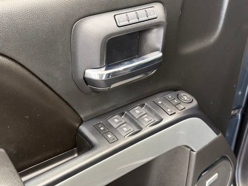 Used 2017 Chevrolet Silverado 1500 LTZ Z71 w/ LTZ Plus Package AWD/4WD image 15