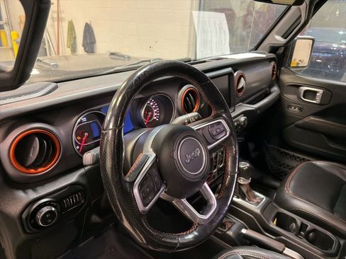 Used 2021 Jeep Gladiator Mojave w/ Dual Top Group image 31
