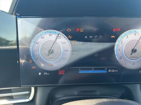New 2026 Hyundai Elantra Limited FWD image 17