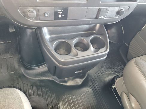 Used 2024 GMC Savana 2500 Work Van w/ Driver Convenience Package image 21