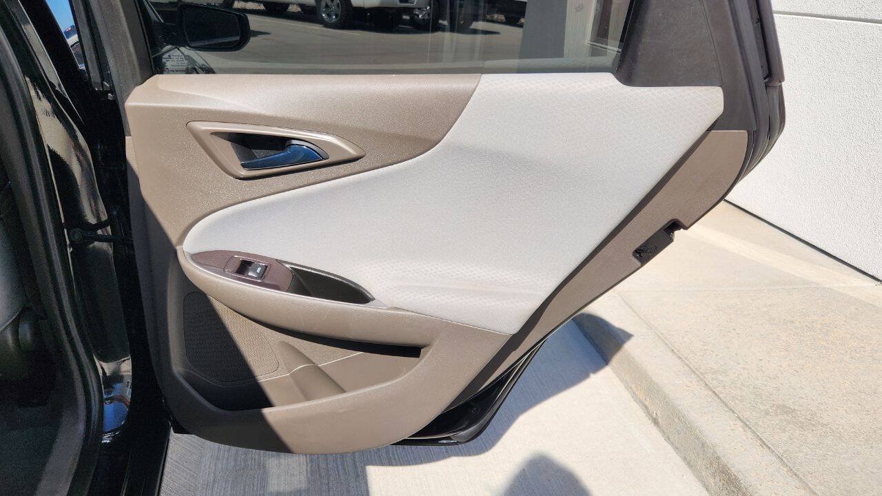 Used 2018 Chevrolet Malibu LS FWD image 21