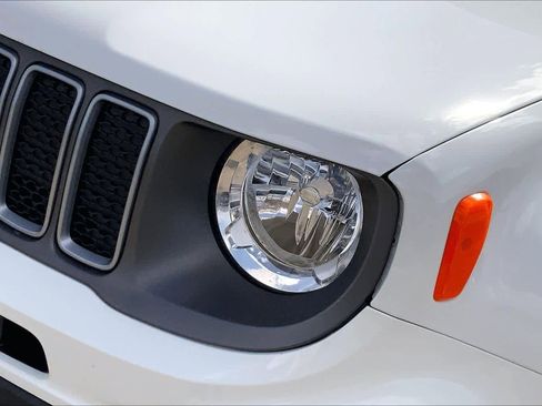 Used 2022 Jeep Renegade Limited image 28