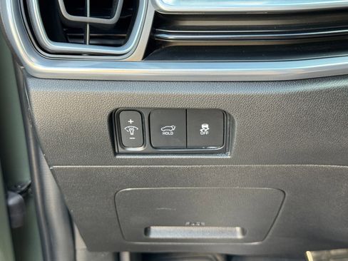 Used 2025 Kia Sorento SX AWD/4WD image 18