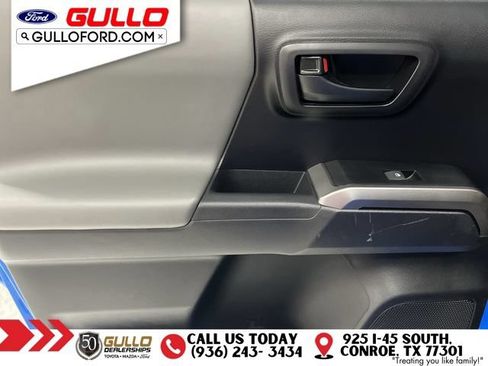 Used 2020 Toyota Tacoma SR5 RWD image 17