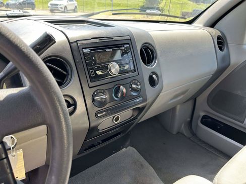 Used 2005 Ford F150 STX RWD image 17
