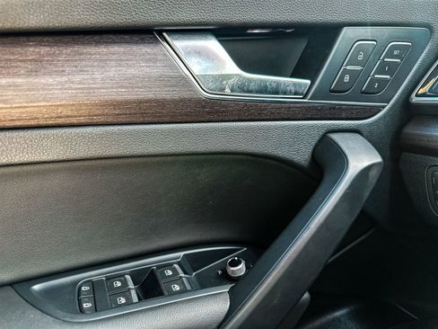 Used 2022 Audi Q5 2.0T Premium Plus image 23