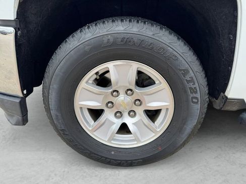 Used 2018 Chevrolet Silverado 1500 LT w/ LT Eassist Package image 23