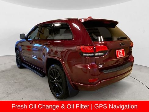 Used 2019 Jeep Grand Cherokee Altitude image 3