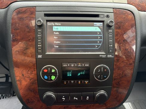 Used 2013 Chevrolet Tahoe LTZ AWD/4WD image 13