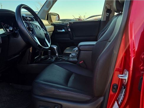 Used 2020 Toyota 4Runner TRD Off-Road Premium image 10