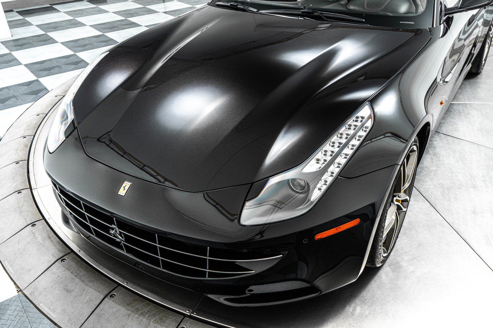 Used 2014 Ferrari FF AWD/4WD image 33