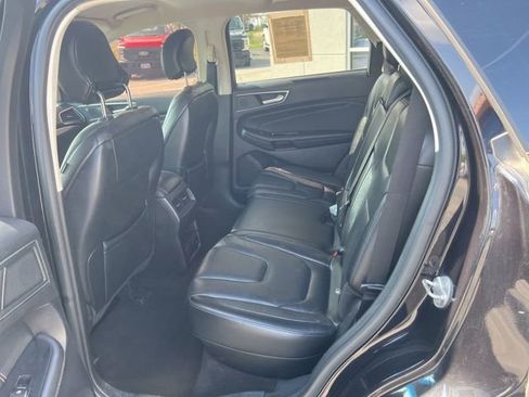 Used 2019 Ford Edge Titanium AWD/4WD image 13