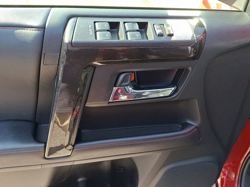 Used 2024 Toyota 4Runner TRD Off-Road Premium image 13