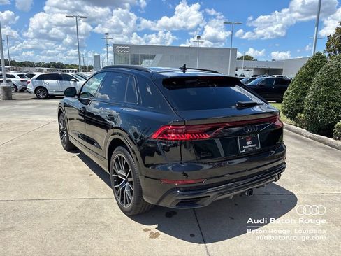Used 2023 Audi Q8 Prestige w/ Prestige Package AWD/4WD image 7