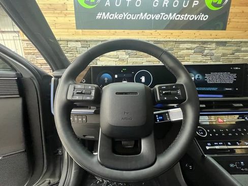 Used 2024 Hyundai Santa Fe Calligraphy AWD/4WD image 18
