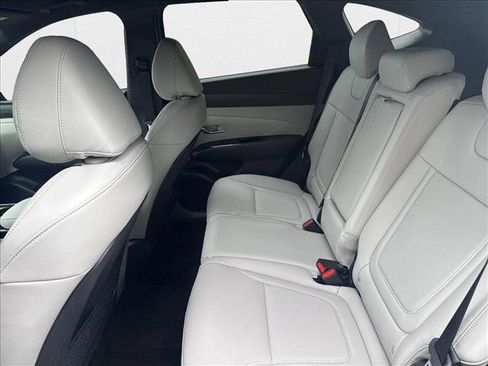 New 2025 Hyundai Tucson Limited image 16