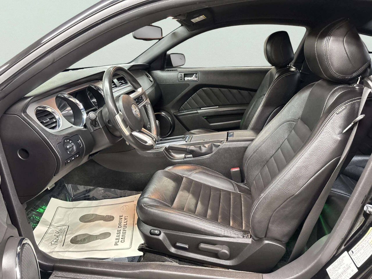 Used 2012 Ford Mustang GT Premium RWD image 15