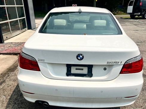 Used 2010 BMW 535i xDrive Sedan AWD/4WD image 12