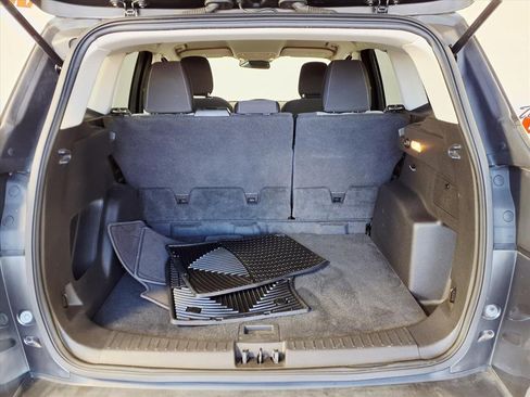 Used 2018 Ford Escape SE image 11