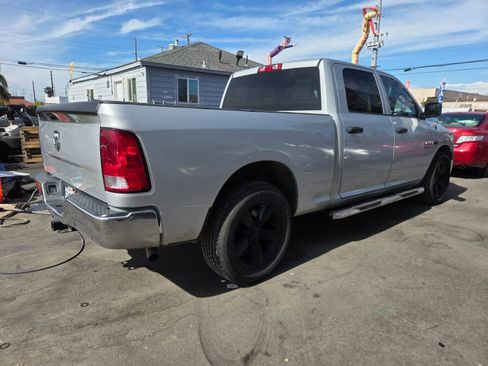 Used 2018 RAM 1500 Tradesman w/ Chrome Appearance Group AWD/4WD image 4