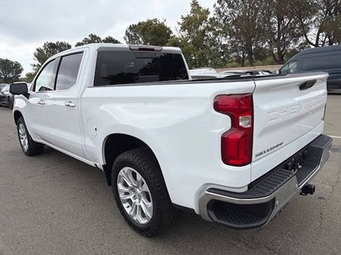 Used 2023 Chevrolet Silverado 1500 LTZ w/ LTZ Convenience Package II AWD/4WD image 3