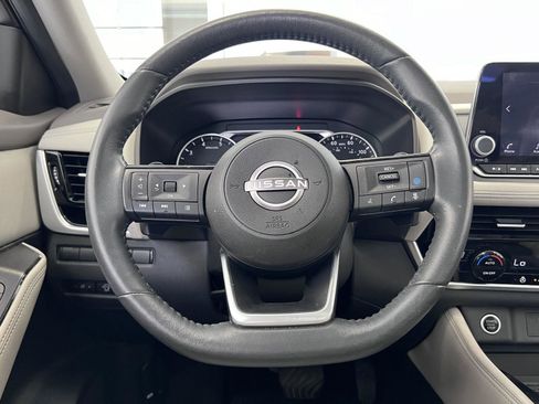 Used 2023 Nissan Rogue SL AWD/4WD image 5