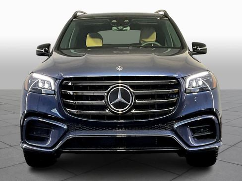 New 2026 Mercedes-Benz GLS 450 4MATIC image 2